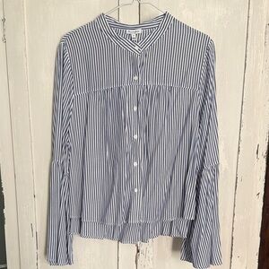 Striped  Button-Up Blouse in Blue and White SZ LG